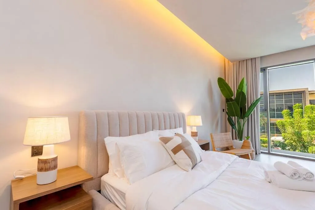 Dubai Hills - Modern 5 Bedroom Expansive Villa By Tlre Holiday Homes Apartment