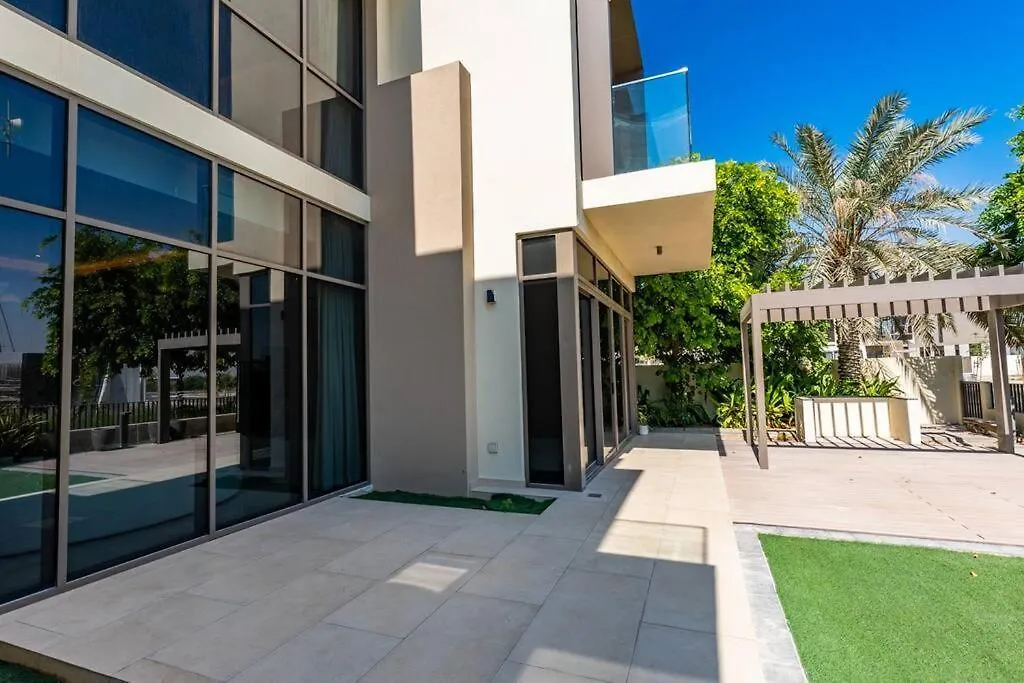 Dubai Hills - Modern 5 Bedroom Expansive Villa By Tlre Holiday Homes 0*,