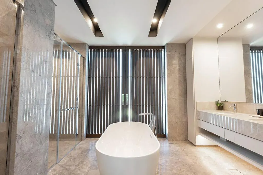 Dubai Hills - Modern 5 Bedroom Expansive Villa By Tlre Holiday Homes