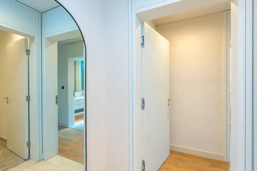 Dubai Hills - Modern 5 Bedroom Expansive Villa By Tlre Holiday Homes