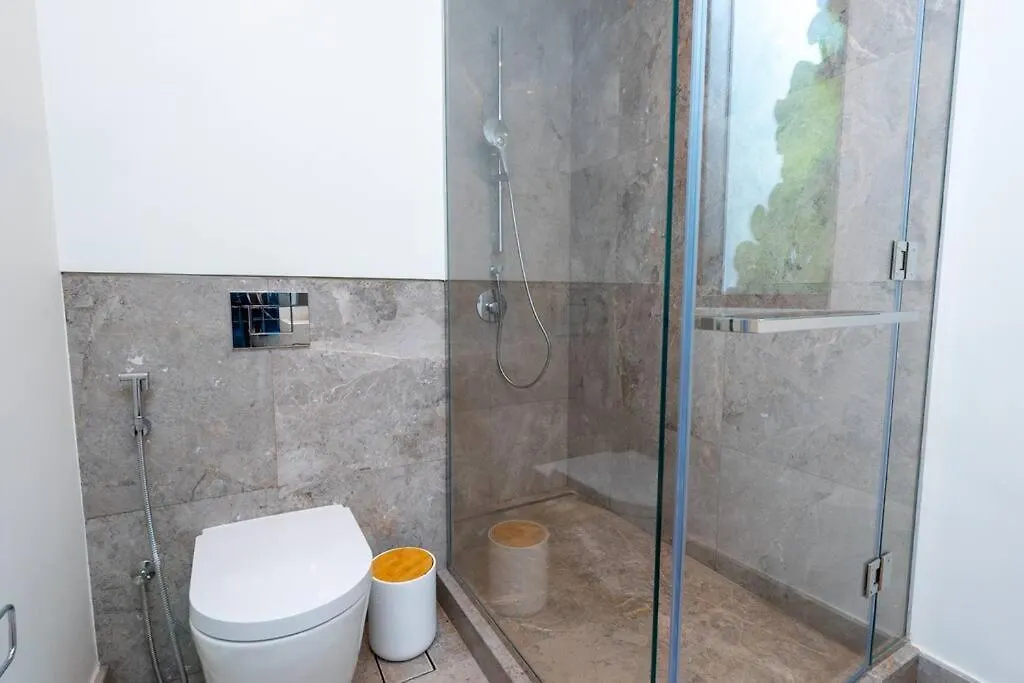 Dubai Hills - Modern 5 Bedroom Expansive Villa By Tlre Holiday Homes Apartment