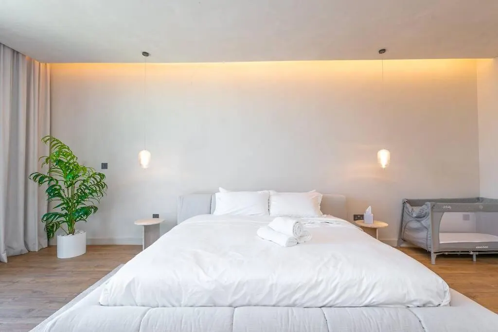 Apartment Dubai Hills - Modern 5 Bedroom Expansive Villa By Tlre Holiday Homes