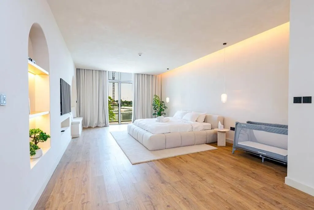 Apartment Dubai Hills - Modern 5 Bedroom Expansive Villa By Tlre Holiday Homes